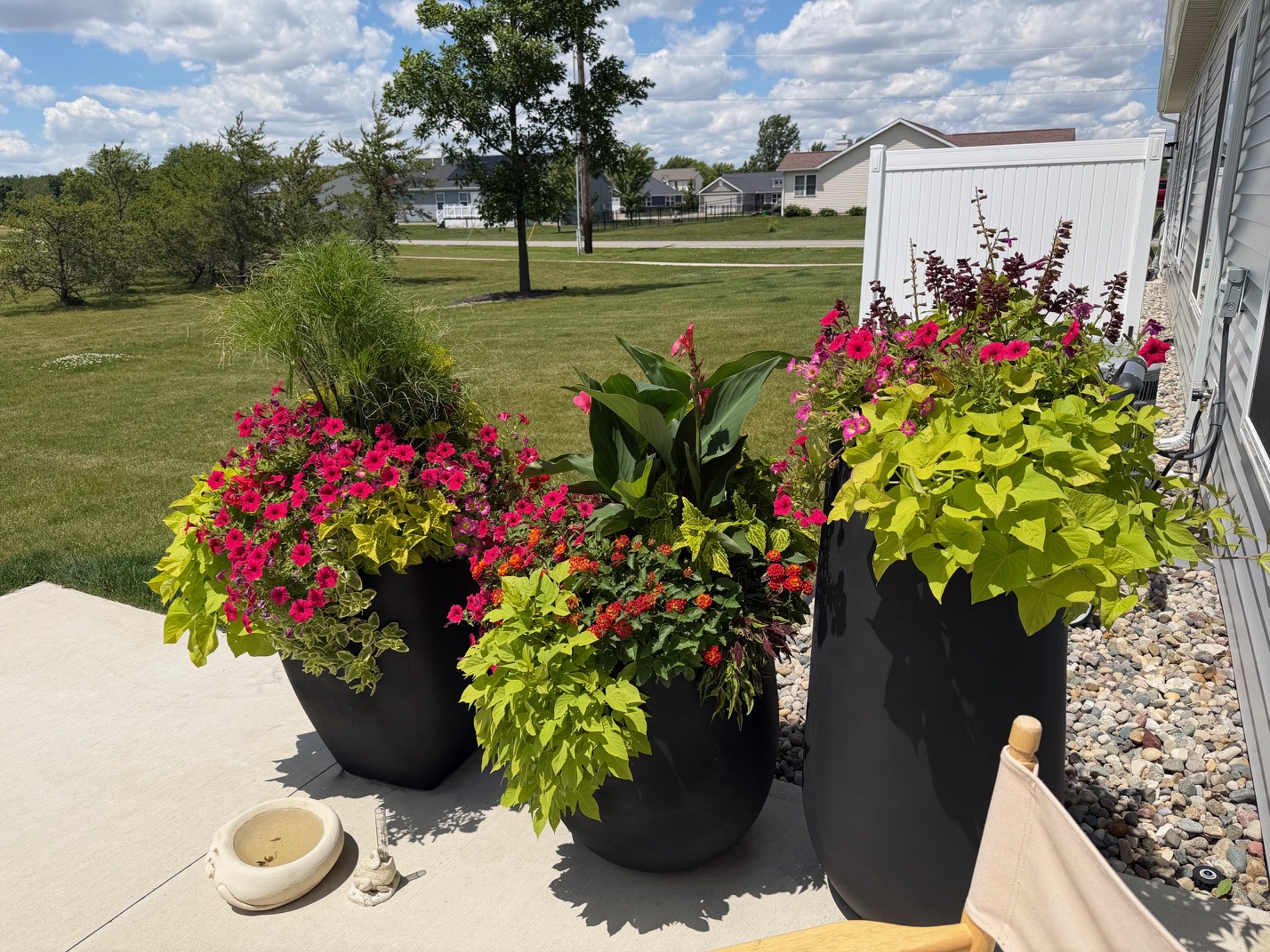 Seasonal planter arrangement