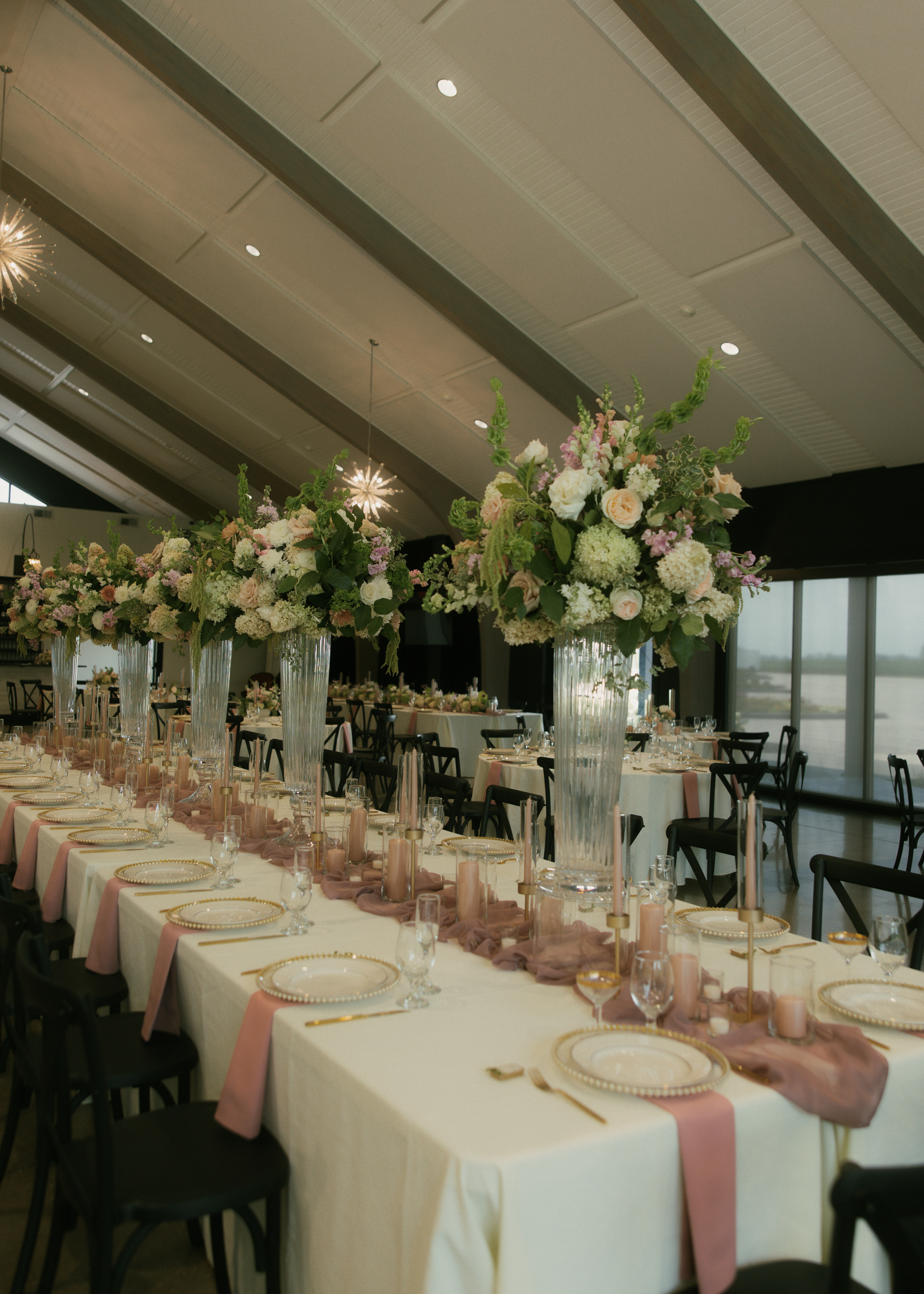 Wedding floral arrangement