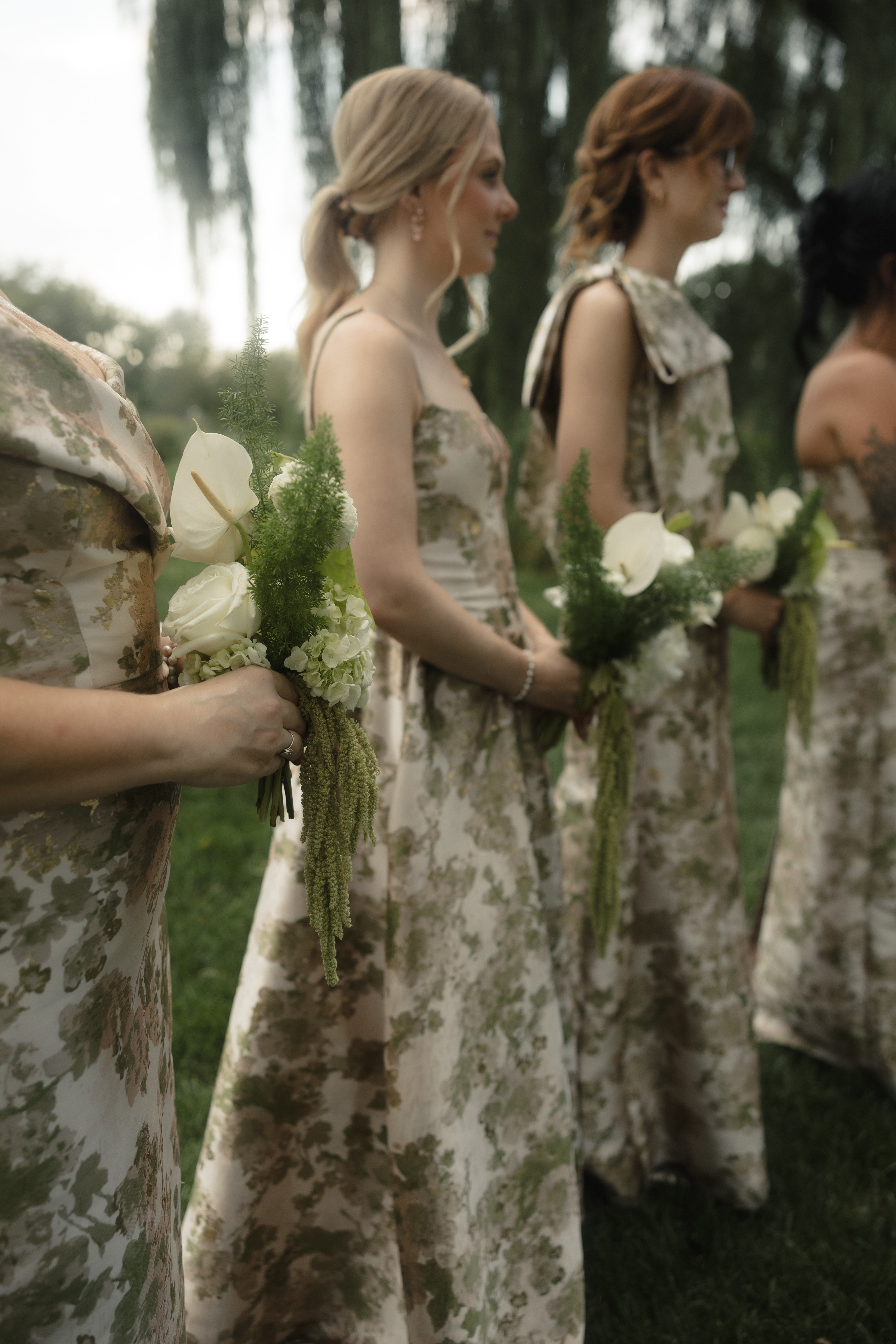 Bridesmaids with bouquets